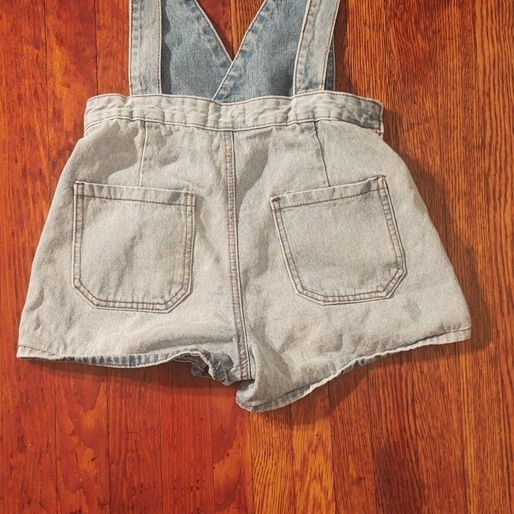 Mudd Light Wash Shortalls/Short Denim Overalls Sz S - Picture 7 of 8